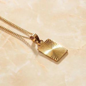 18k Gold Sunbeam Rectangular Pendant Necklace